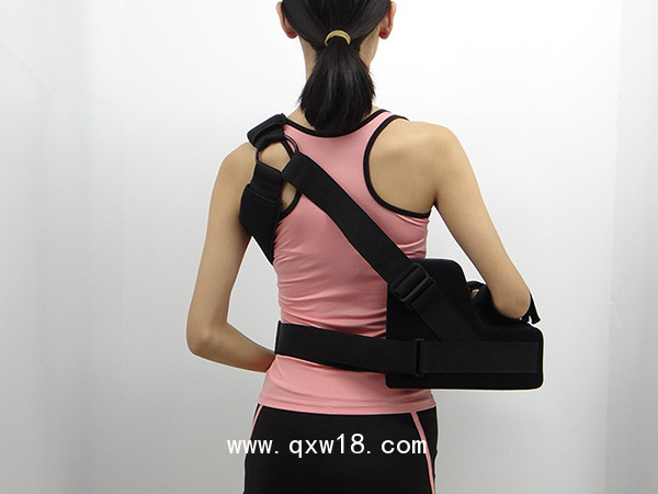 世恒醫(yī)療肩外展枕 肩關(guān)節(jié)外展 肩外展支具 肩關(guān)節(jié)抱枕廠家銷售